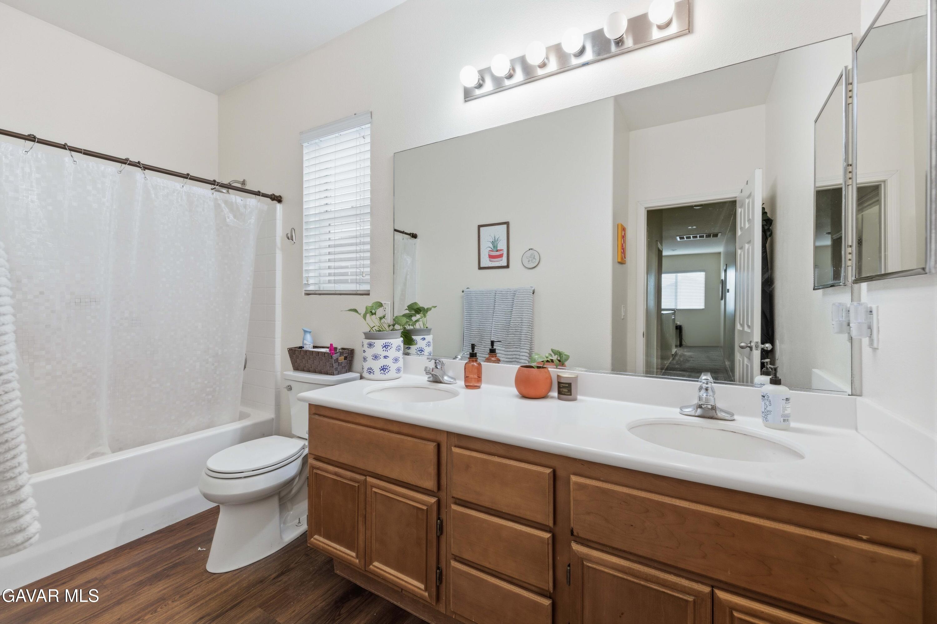 44663 Ruthron Avenue Lancaster, CA 93536 - Photo 28 of 40 44663 Ruthron Ave-28