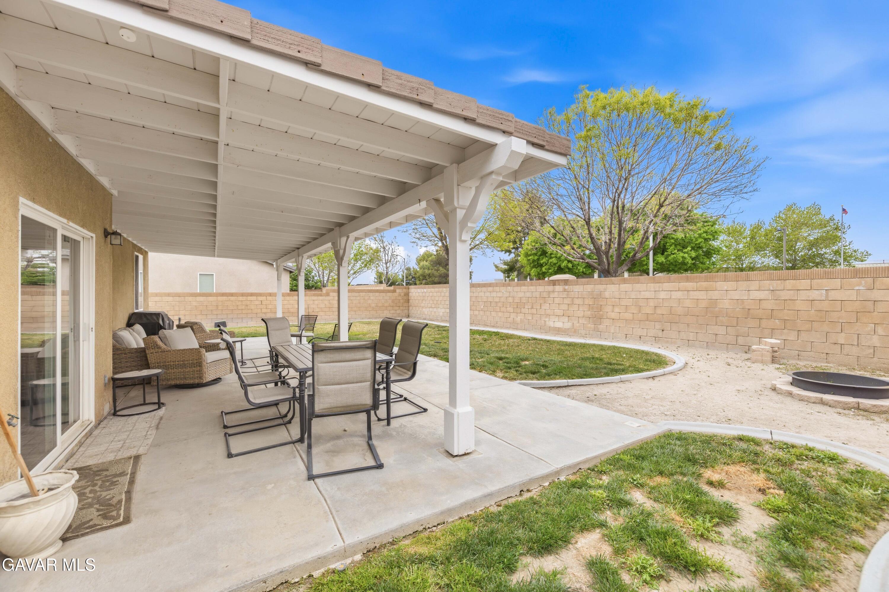 44663 Ruthron Avenue Lancaster, CA 93536 - Photo 36 of 40 44663 Ruthron Ave-37