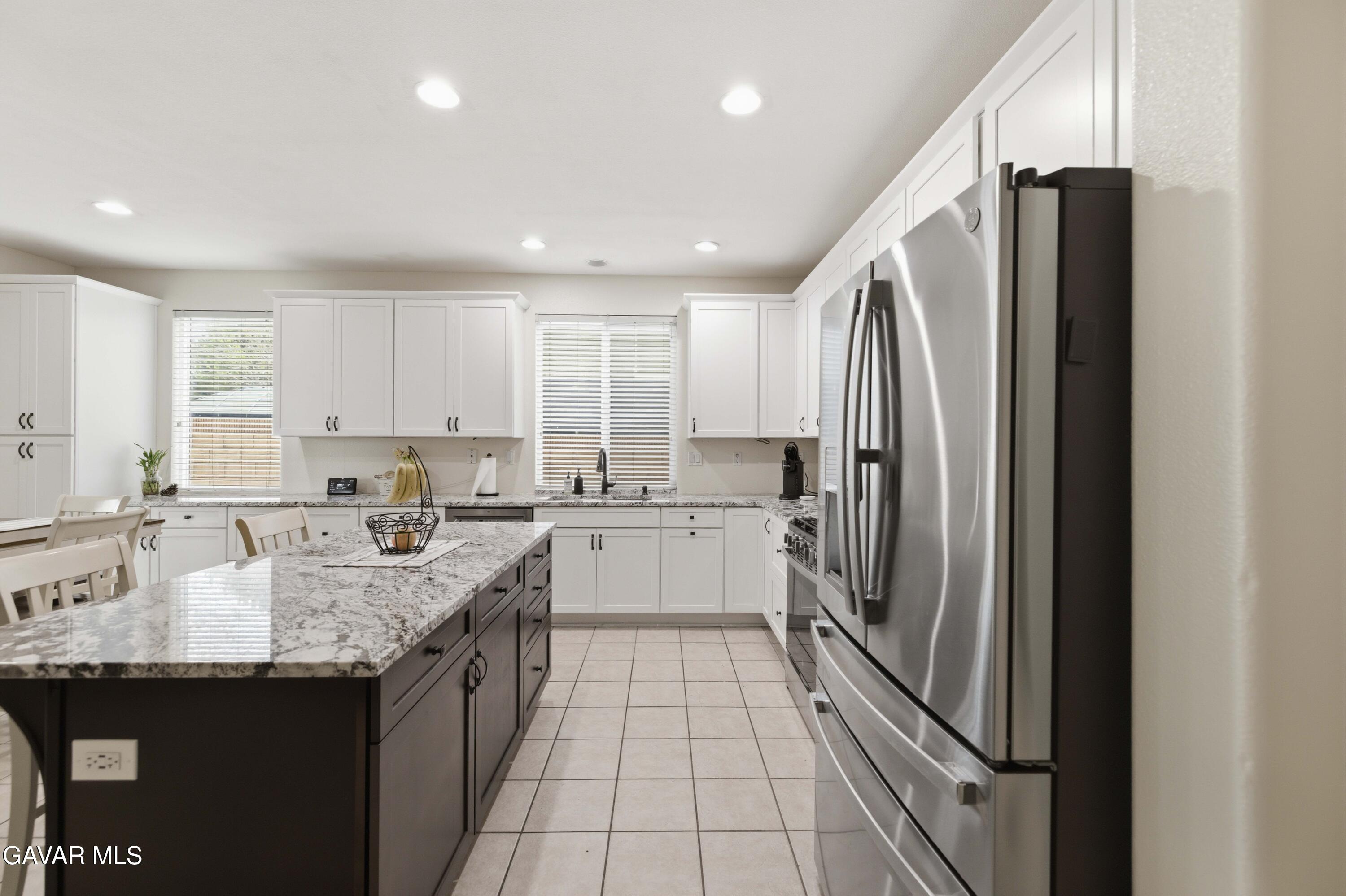 44663 Ruthron Avenue Lancaster, CA 93536 - Photo 9 of 40 44663 Ruthron Ave-9