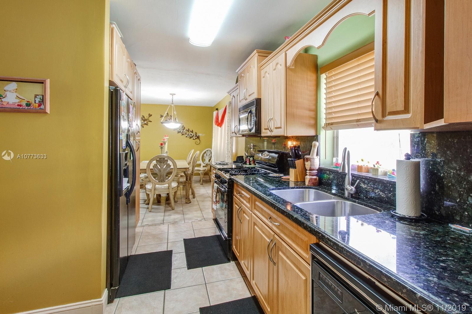 20610 Jacaranda Road Cutler Bay, FL 33189 - Photo 11 of 23 Gallery Image 11