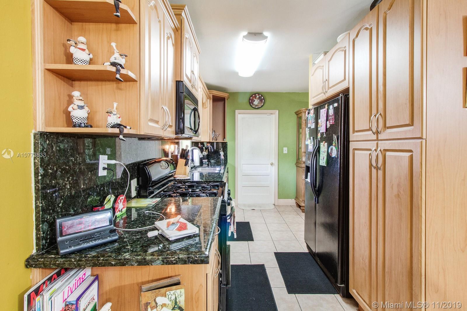 20610 Jacaranda Road Cutler Bay, FL 33189 - Photo 12 of 23 Gallery Image 12