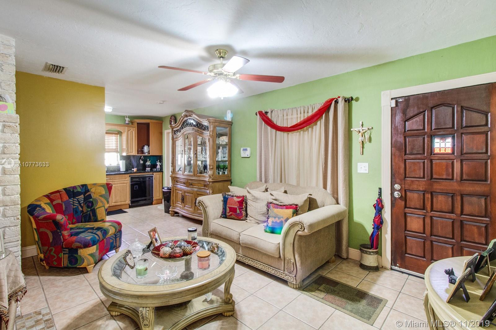 20610 Jacaranda Road Cutler Bay, FL 33189 - Photo 5 of 23 Gallery Image 5