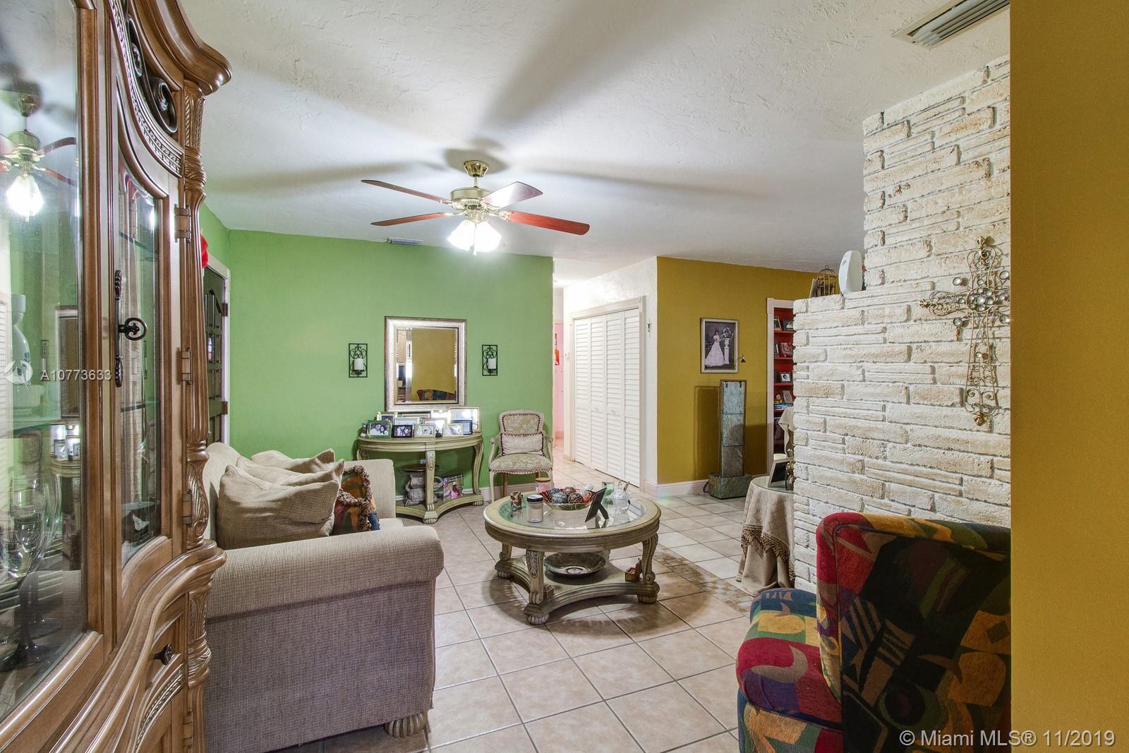 20610 Jacaranda Road Cutler Bay, FL 33189 - Photo 7 of 23 Gallery Image 7