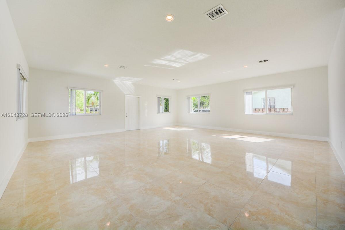 312 Phippen Waiters Road Dania Beach, FL 33004 - Photo 4 of 15
