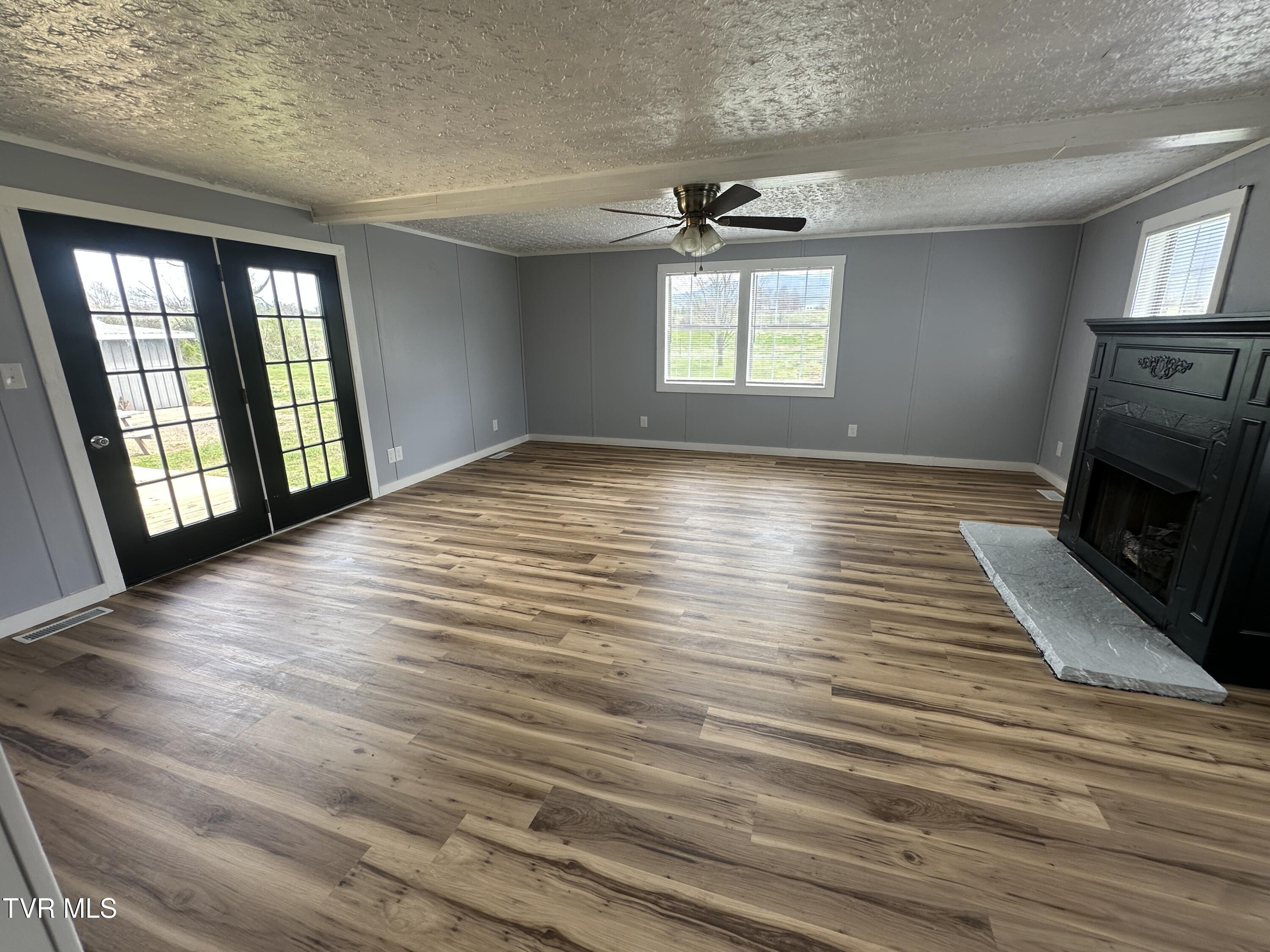 1173 Camp Creek Road Greeneville, TN 37743 - Photo 11 of 42 IMG_3214