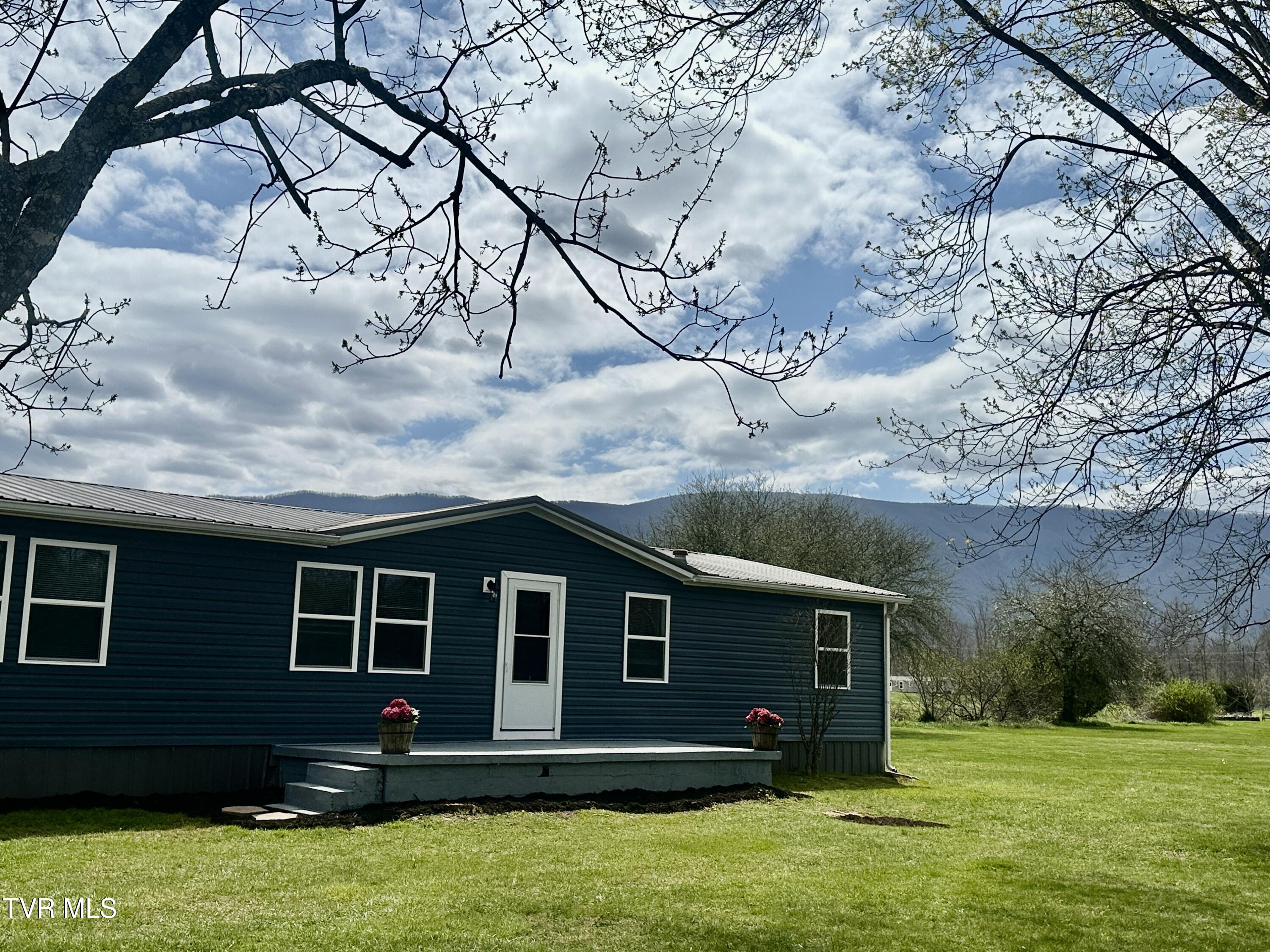 1173 Camp Creek Road Greeneville, TN 37743 - Photo 38 of 42 IMG_3201 (1)