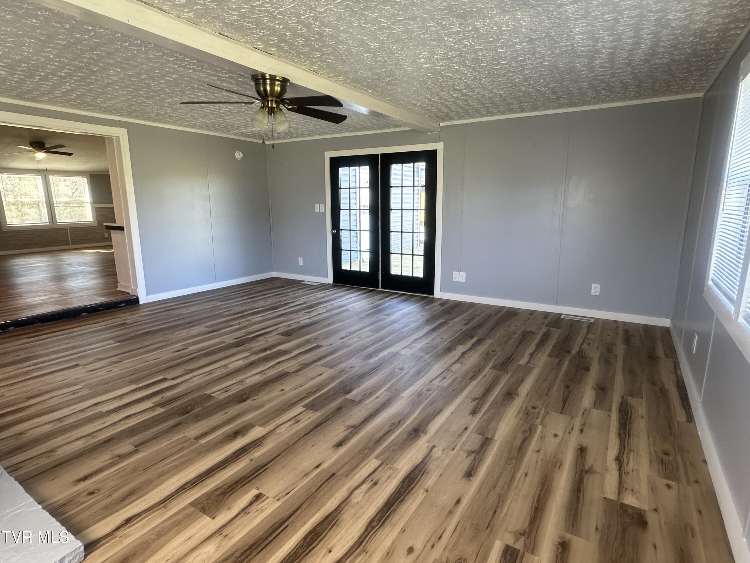 1173 Camp Creek Road Greeneville, TN 37743 - Photo 10 of 42 IMG_3092