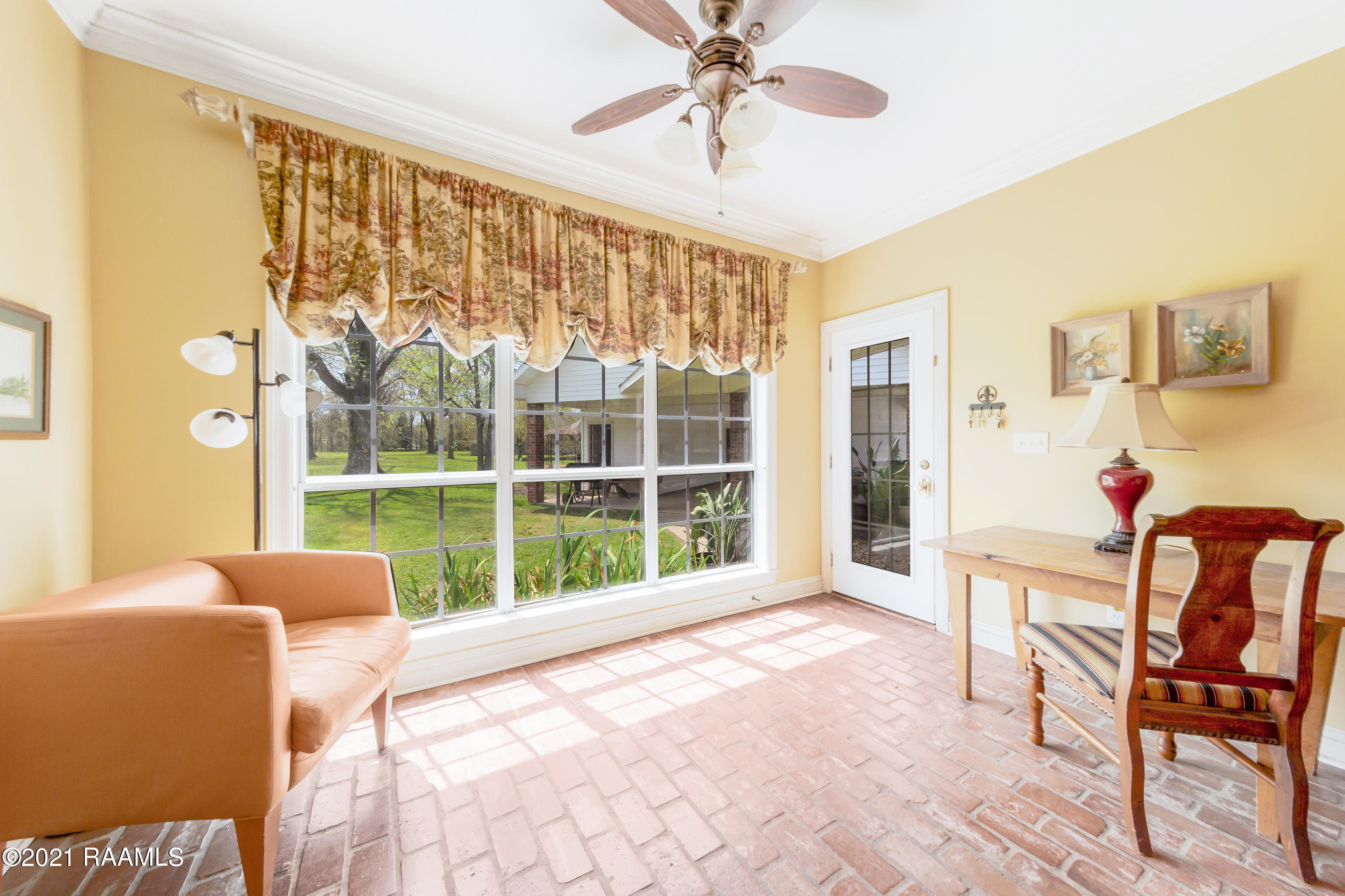 404 Teljean Road Lafayette, LA 70503 - Photo 5 of 50 Gallery Image 5