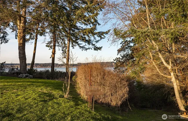 $1,199,000 | 1204 Northeast Leisure Street, Coupeville, WA 98239