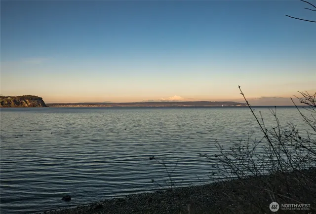 $1,199,000 | 1204 Northeast Leisure Street, Coupeville, WA 98239