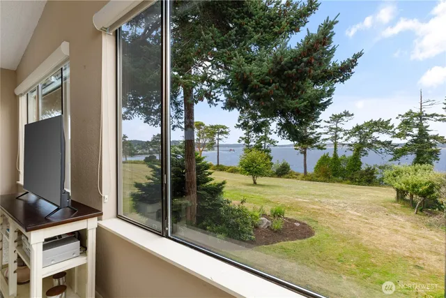 $1,199,000 | 1204 Northeast Leisure Street, Coupeville, WA 98239