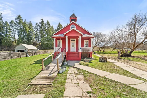 $349,900 | 1696 D Blue Creek Road West, Chewelah, WA 99109