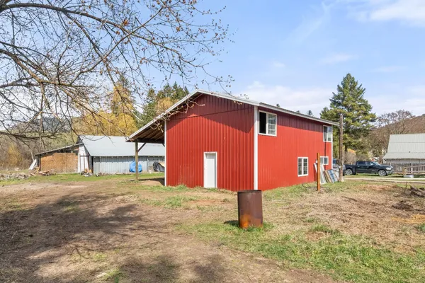 $349,900 | 1696 D Blue Creek Road West, Chewelah, WA 99109