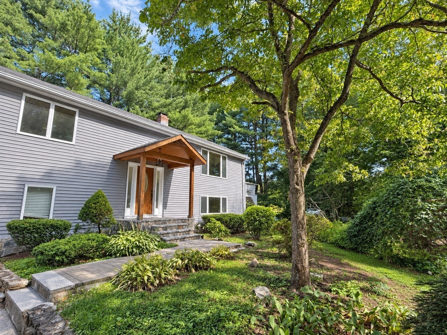 39 Ingleside Road Lexington, MA 02420 - Photo 2 of 22 Gallery Image 2