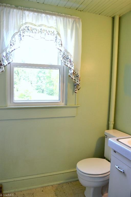 5725 Old Rural Hall Road Winston-Salem, NC 27105 - Photo 15 of 23 Gallery Image 15