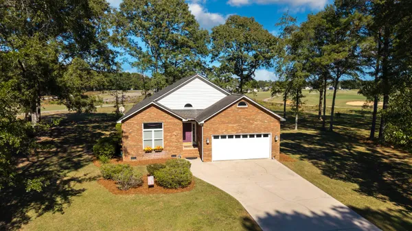 $275,000 | 830 Bentwood Circle, Manning, SC 29102