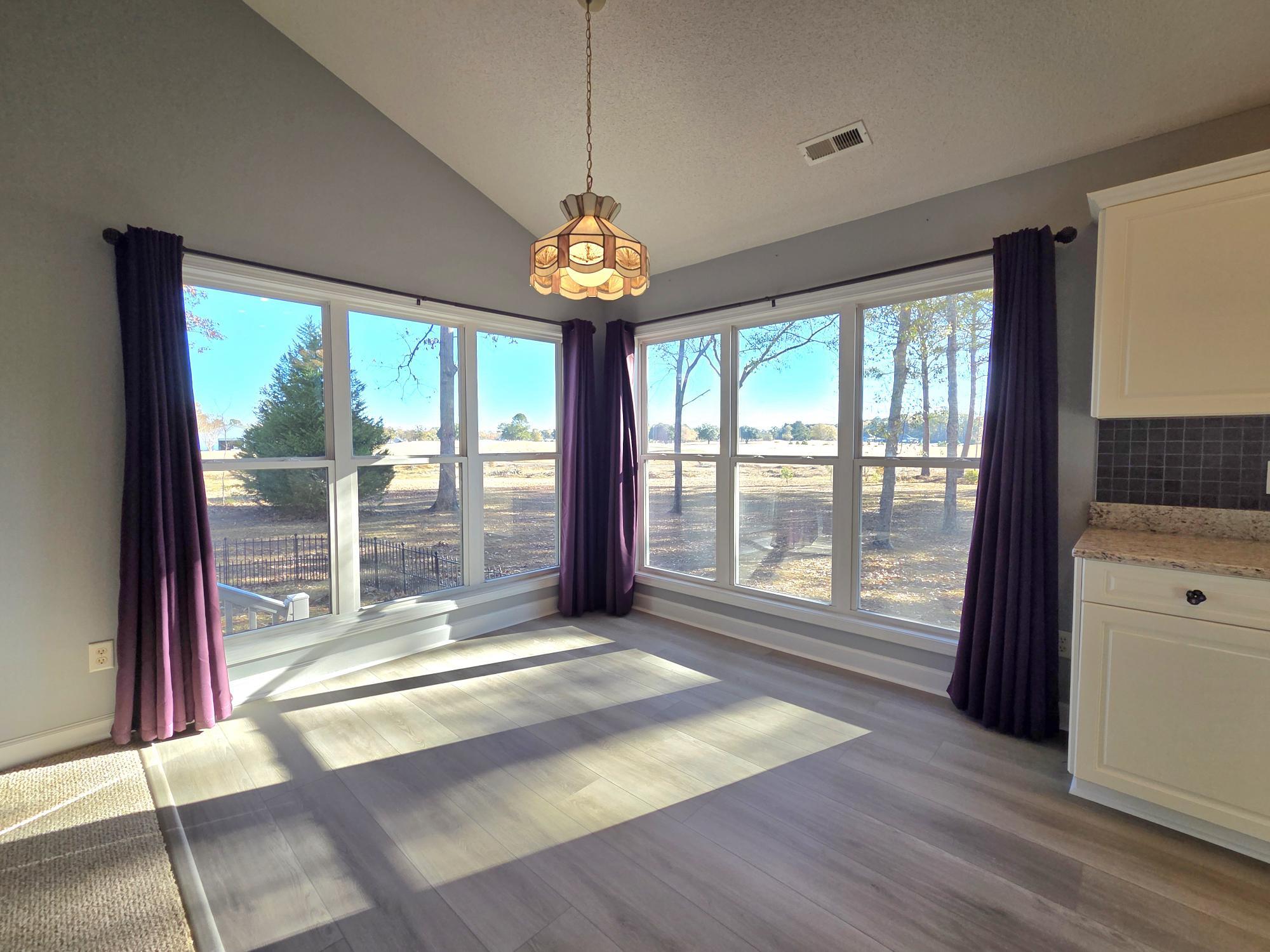 830 Bentwood Circle Manning, SC 29102 - Photo 20 of 60 DINING AREA