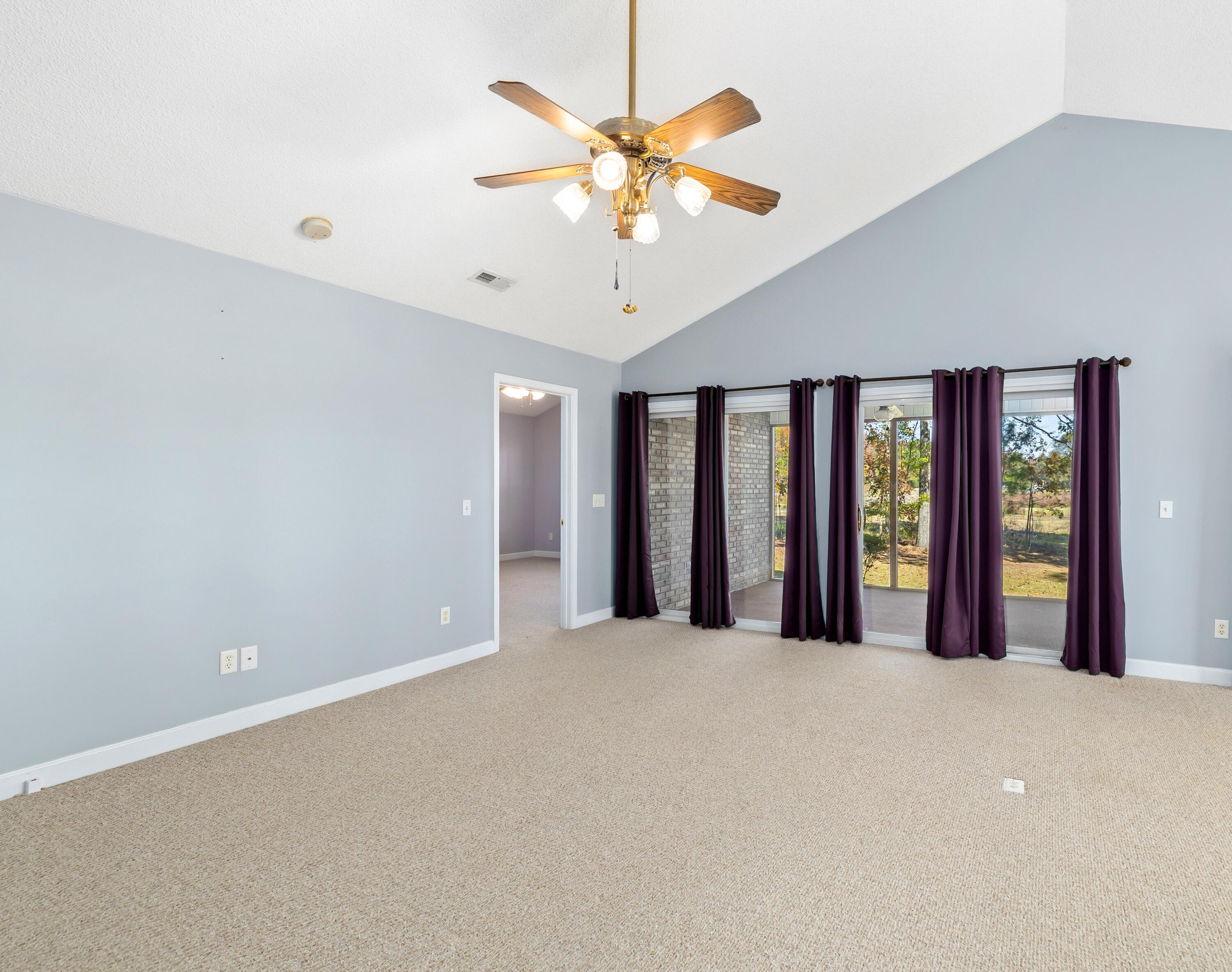 830 Bentwood Circle Manning, SC 29102 - Photo 26 of 60 GREAT ROOM