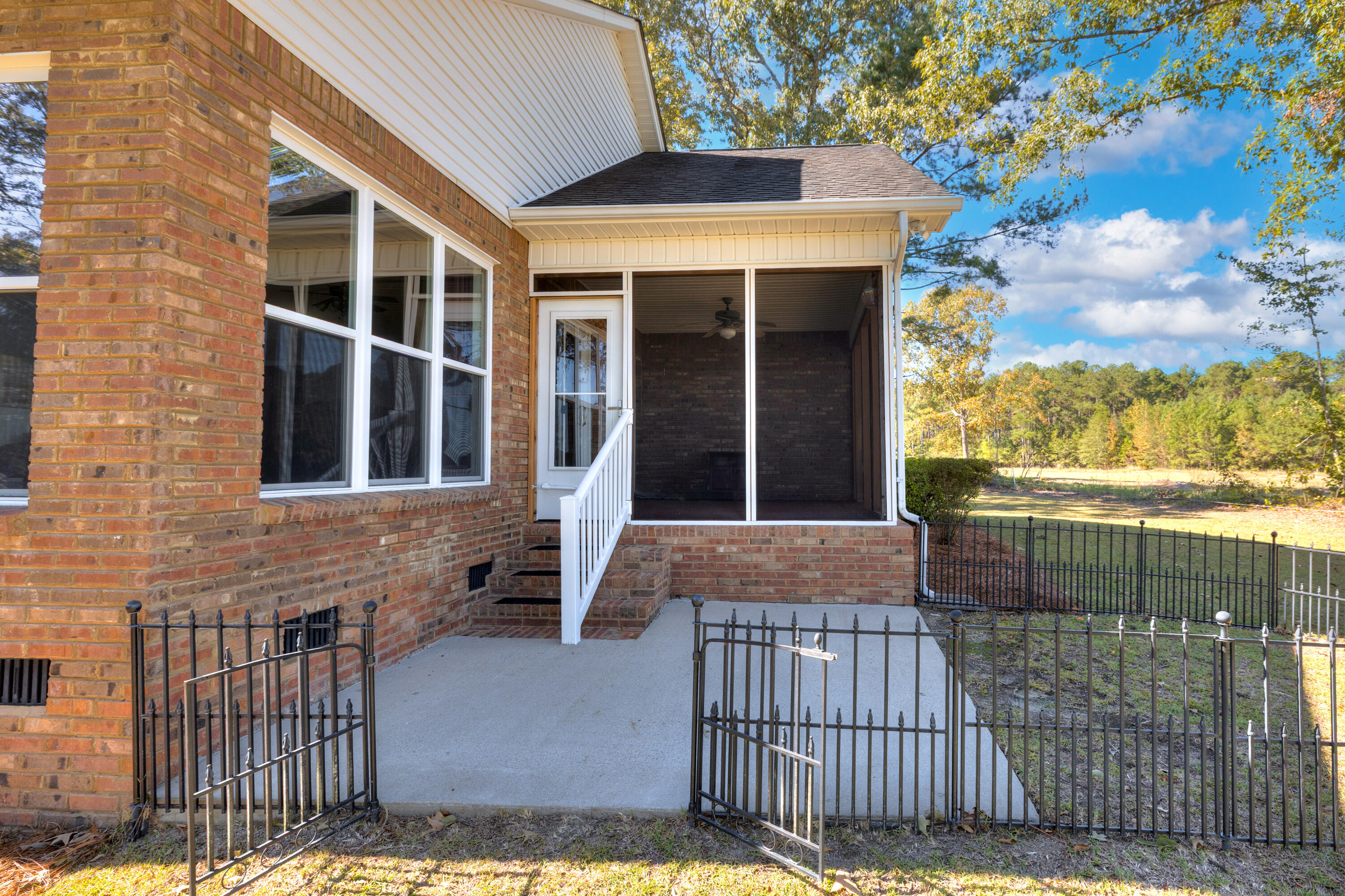 830 Bentwood Circle Manning, SC 29102 - Photo 7 of 60 PATIO AREA
