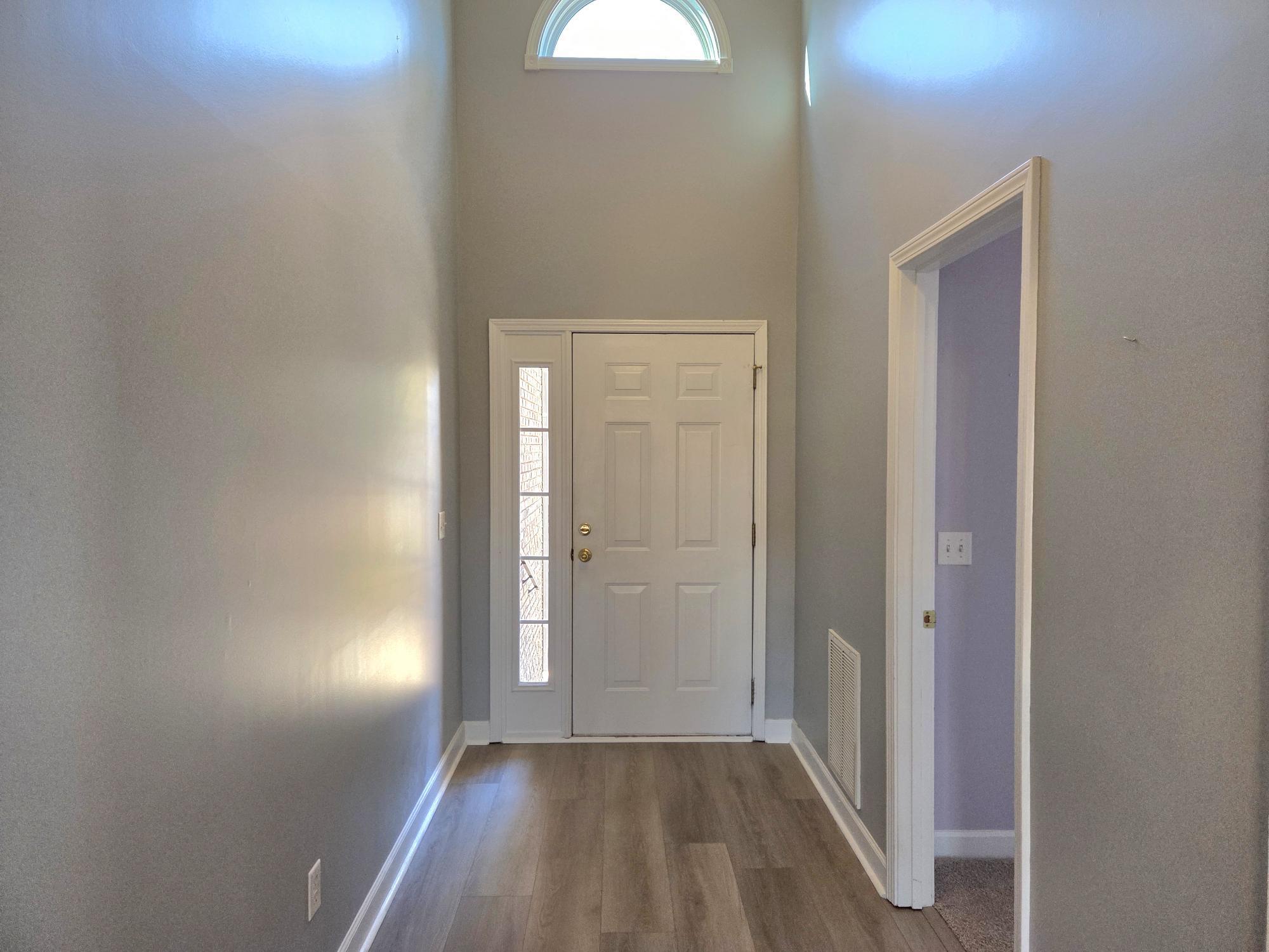 830 Bentwood Circle Manning, SC 29102 - Photo 10 of 60 FOYER