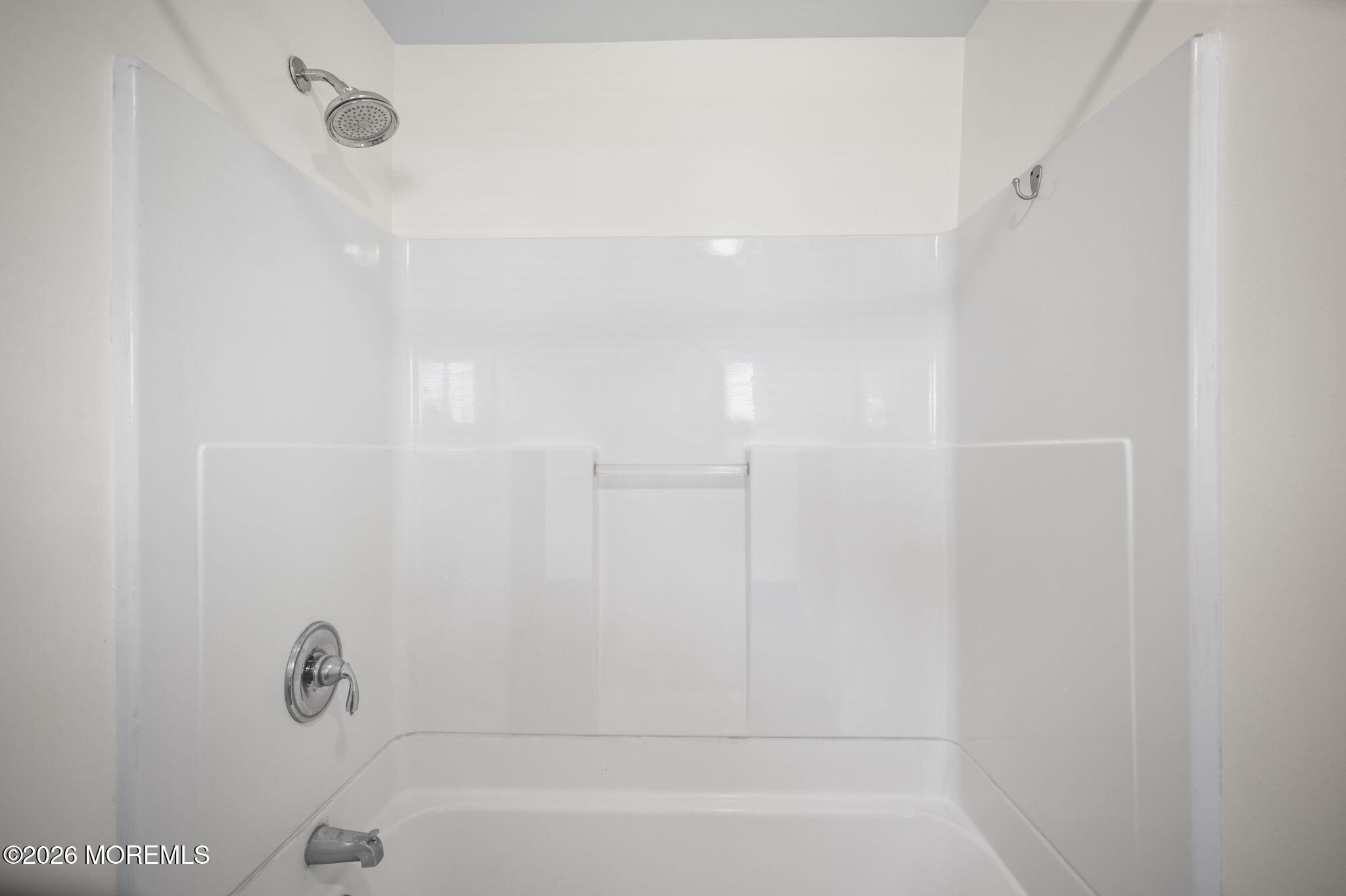 804 Nutswamp Road, Unit FRONT Red Bank, NJ 07701 - Photo 20 of 23 Shower