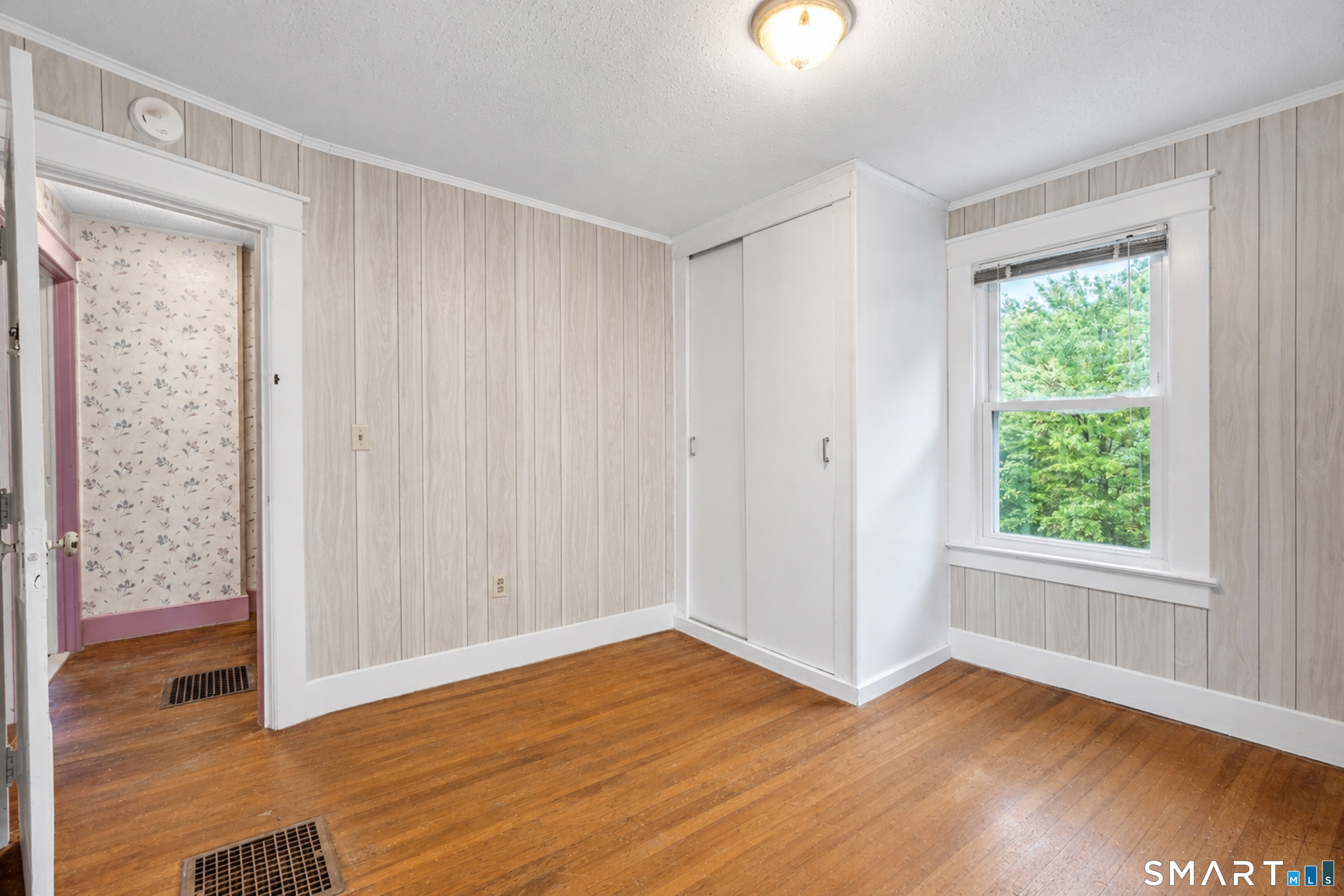 285 Niantic River Road Waterford, CT 06385 - Photo 17 of 40 Gallery Image 17