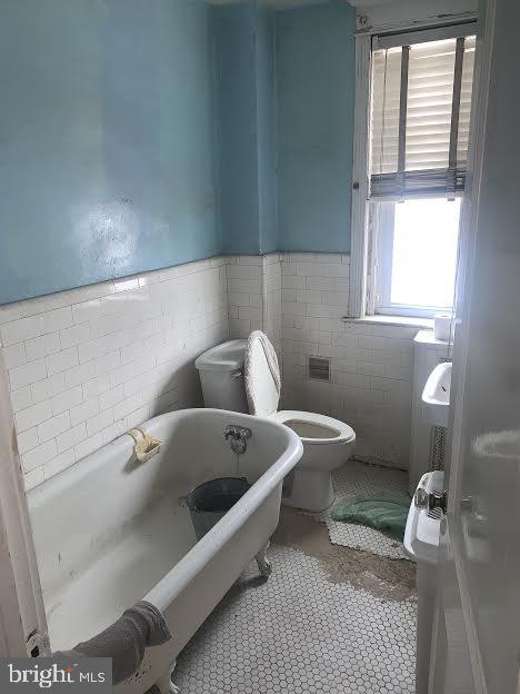 616 Copley Road Upper Darby, PA 19082 - Photo 9 of 17
