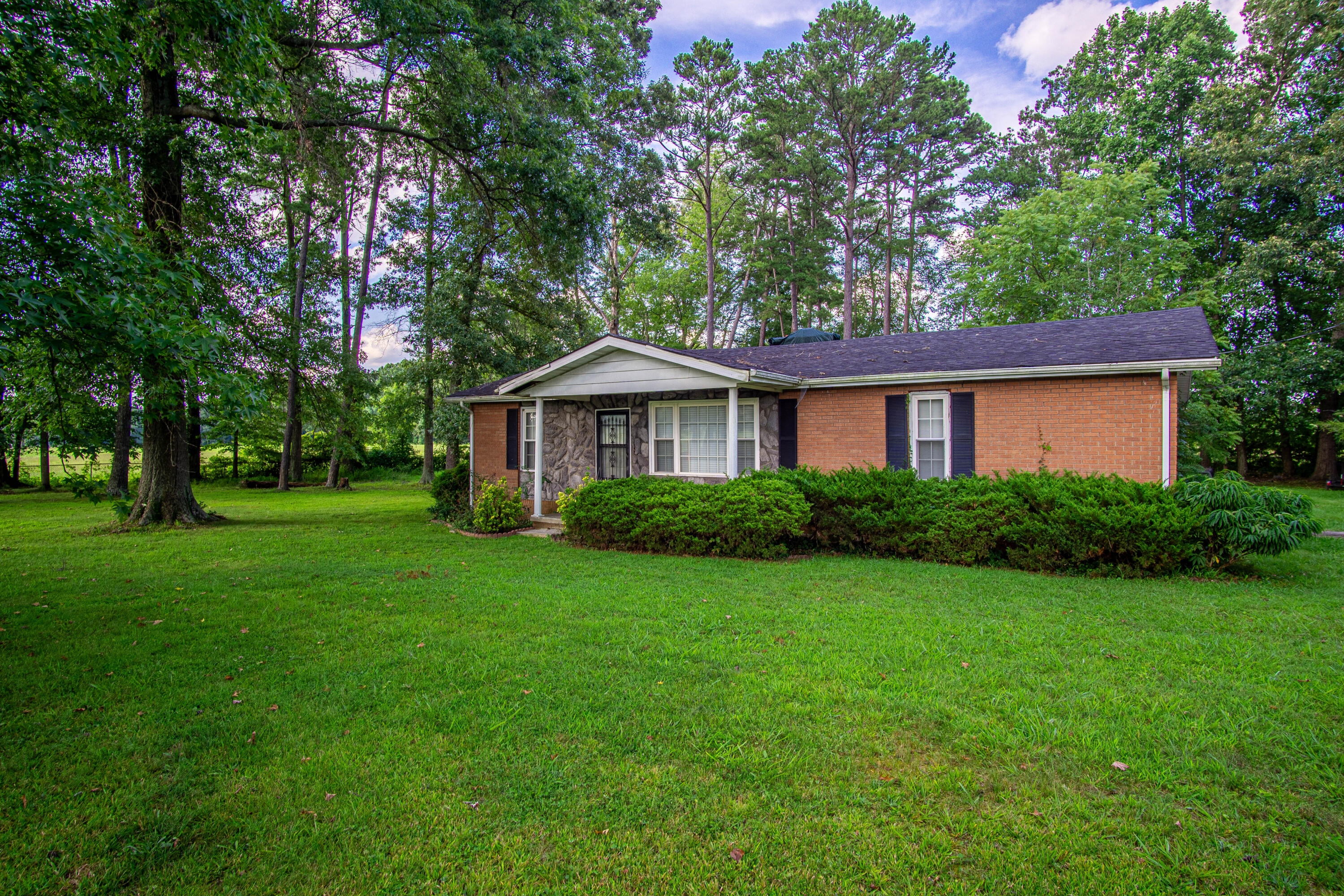 408 Horse Creek Road Corbin, KY 40701 - Photo 3 of 33 DSC09617-HDR