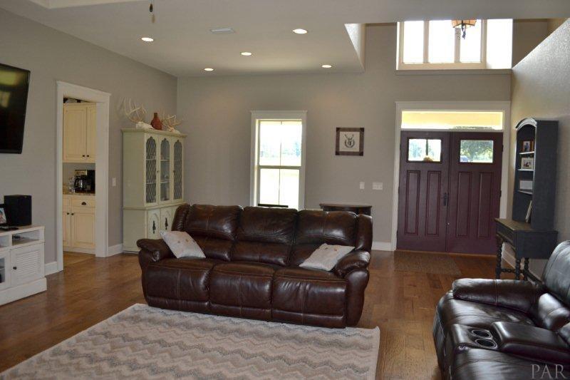 4940 Palmer Ridge Drive Milton, FL 32570 - Photo 8 of 46