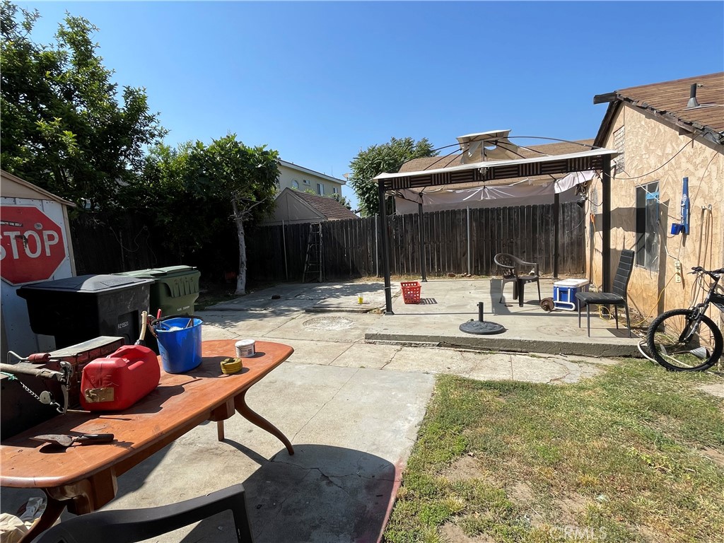 2525 Falling Leaf Avenue Rosemead, CA 91770 - Photo 25 of 28 a view of a patio with a table and chairs