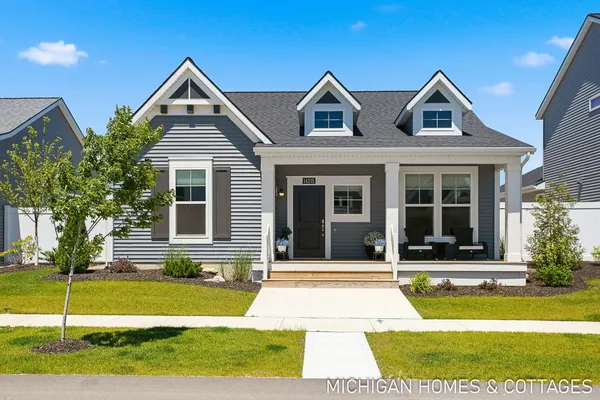 $534,500 | 14215 Clubside Lane, Holland, MI 49424