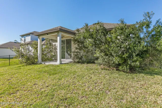 a view of outdoor space