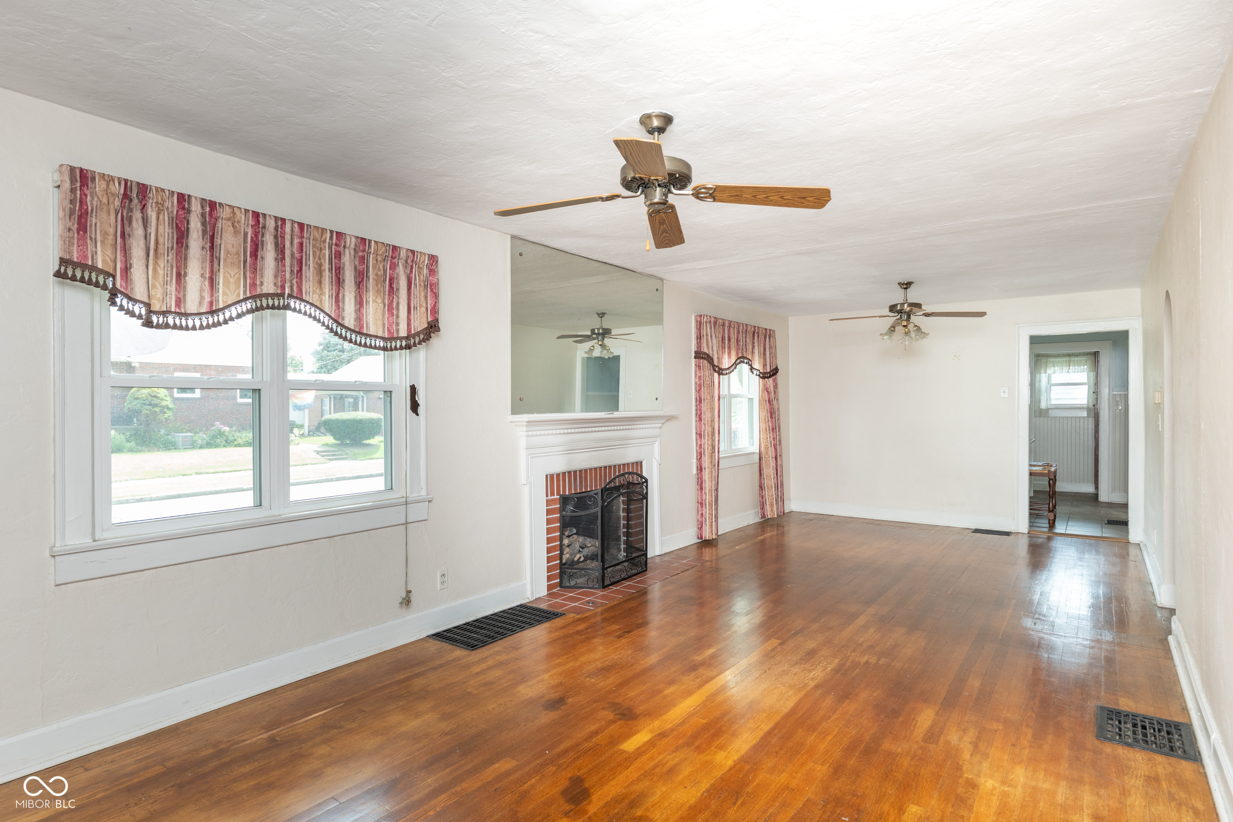 1102 North Riley Avenue Indianapolis, IN 46201 - Photo 6 of 31 Gallery Image 6