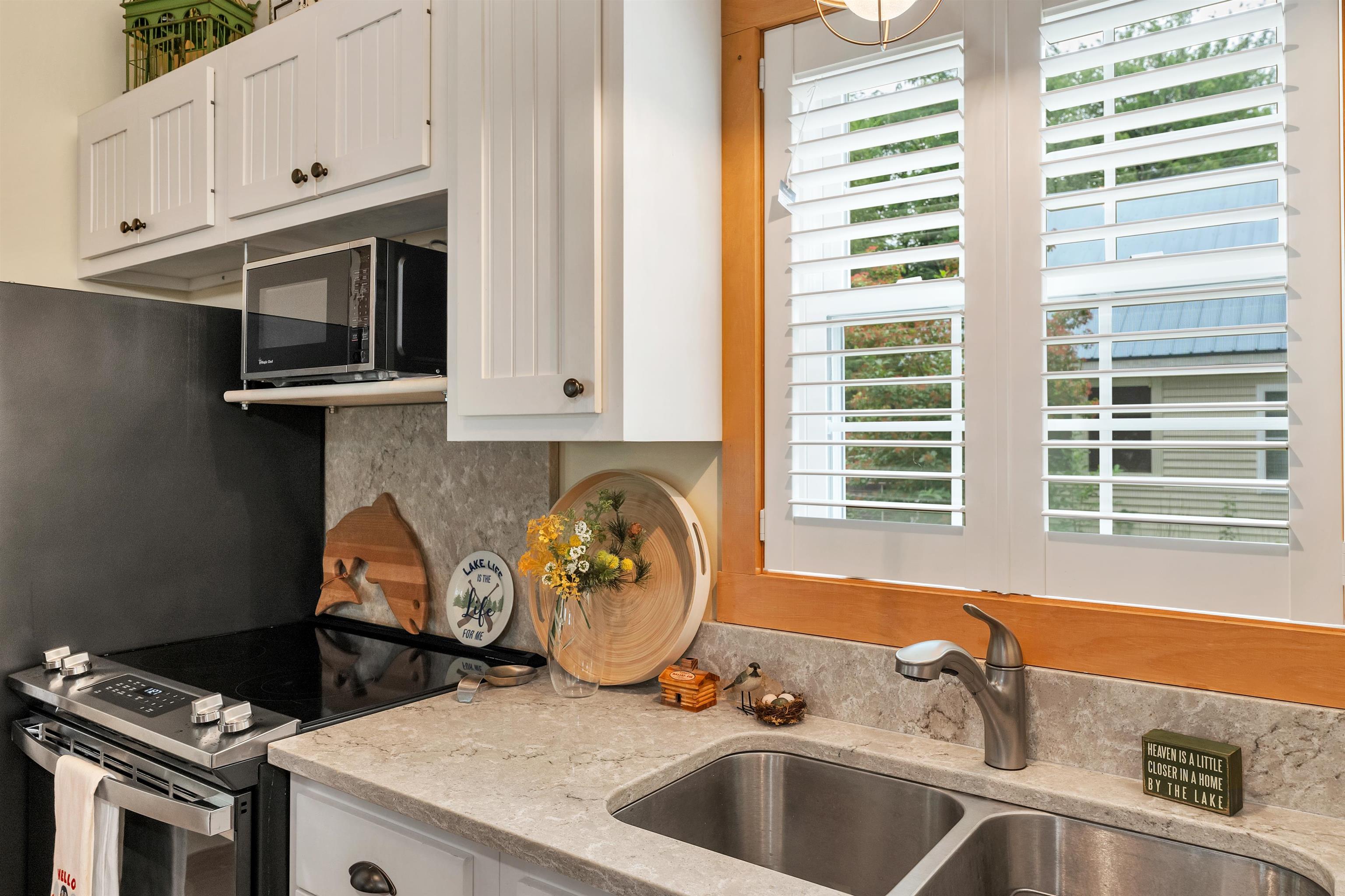 7 Winni Park Road Sanbornton, NH 03269 - Photo 5 of 40 Gallery Image 5