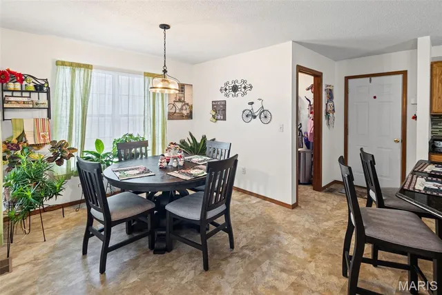 $342,000 | 5194 Depaul Drive, Fairview Heights, IL 62208