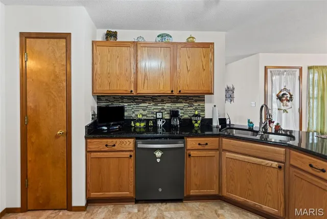 $342,000 | 5194 Depaul Drive, Fairview Heights, IL 62208