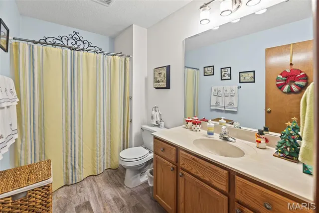 $342,000 | 5194 Depaul Drive, Fairview Heights, IL 62208