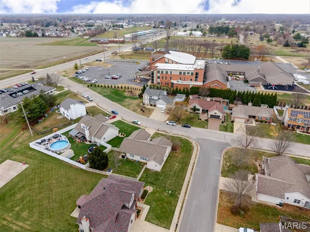 $342,000 | 5194 Depaul Drive, Fairview Heights, IL 62208