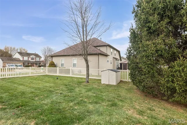 $342,000 | 5194 Depaul Drive, Fairview Heights, IL 62208