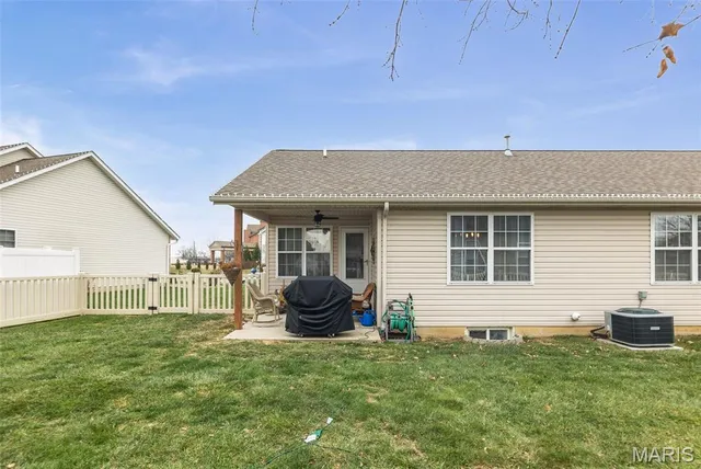 $342,000 | 5194 Depaul Drive, Fairview Heights, IL 62208