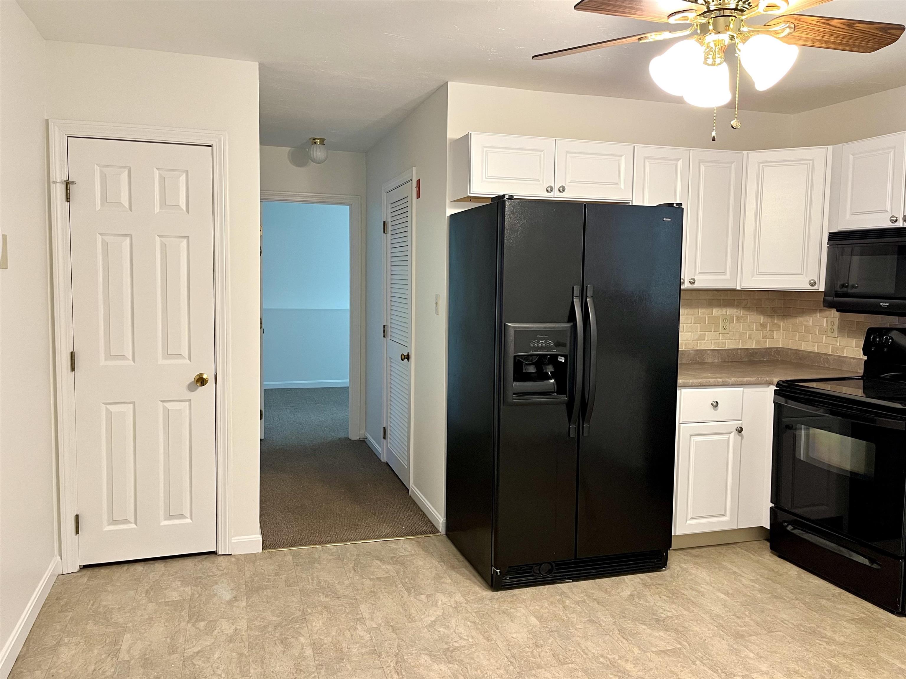 210 Circle Road Manchester, NH 03103 - Photo 6 of 12