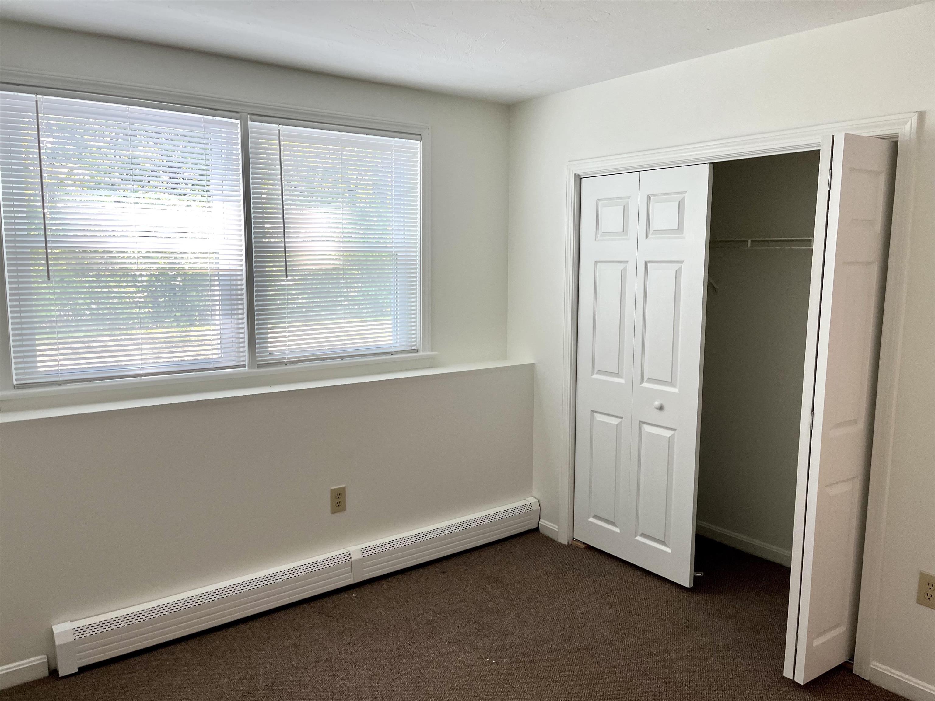 210 Circle Road Manchester, NH 03103 - Photo 10 of 12