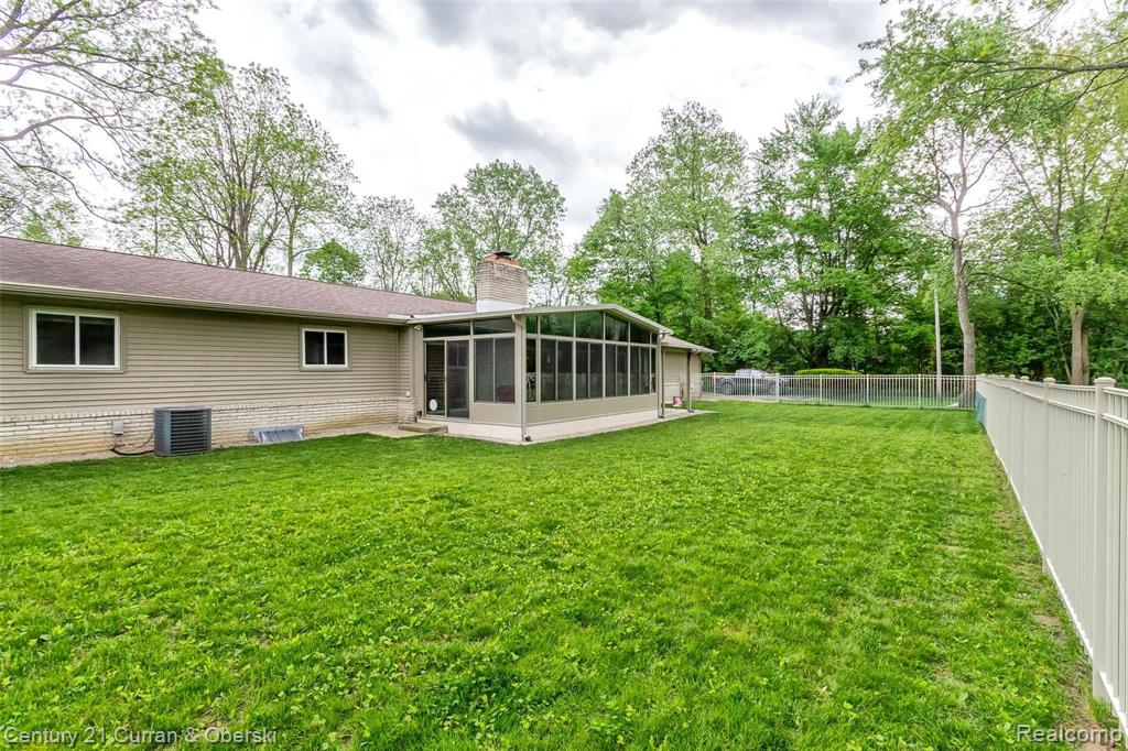 28735 Salem Road Farmington, MI 48334 - Photo 37 of 42
