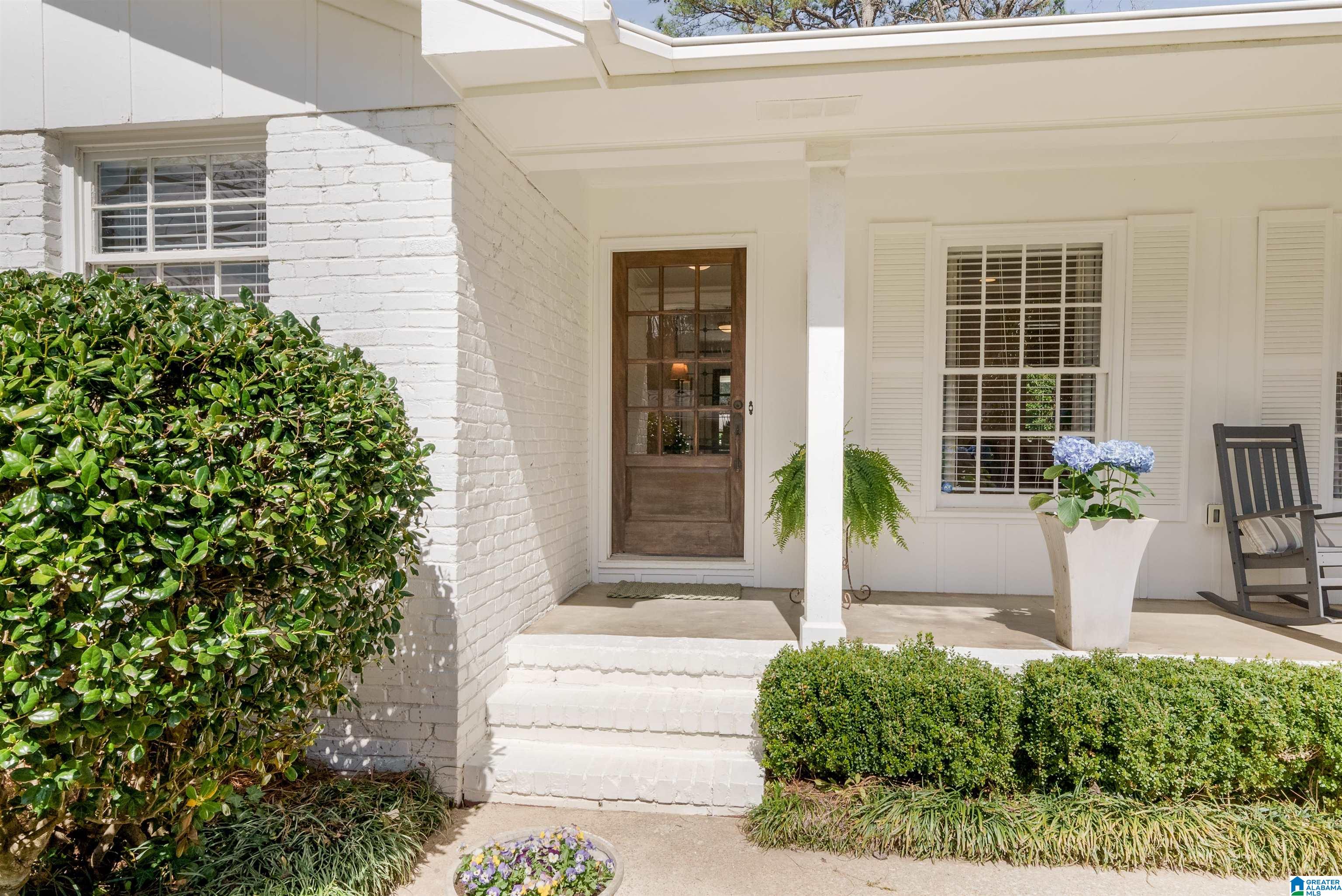 4356 MountainDale Road Birmingham, AL 35213 - Photo 5 of 38