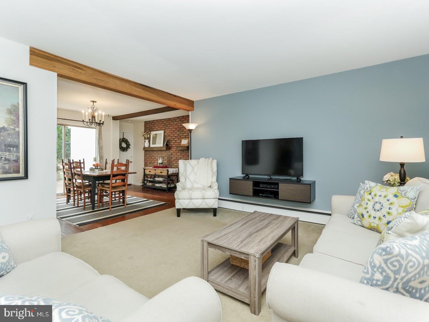 129 Tedwill Road Doylestown, PA 18901 - Photo 4 of 25 Living Room