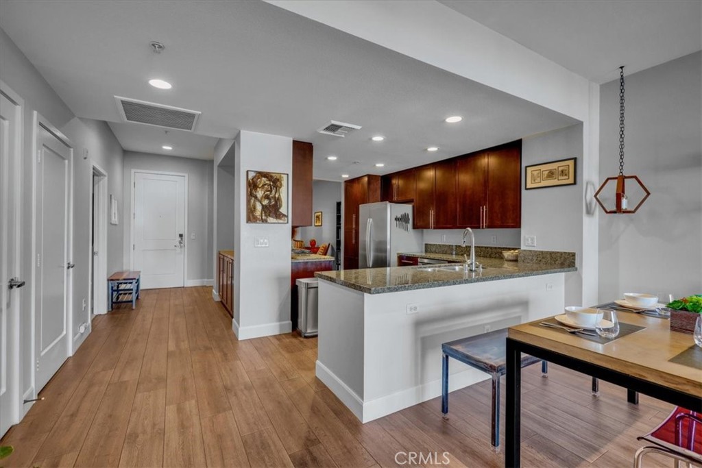 300 East 4th Street, Unit 214 Long Beach, CA 90802 - Photo 12 of 75