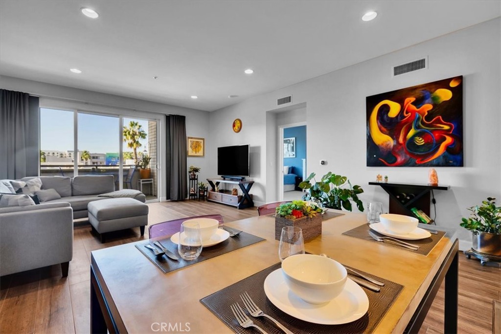 300 East 4th Street, Unit 214 Long Beach, CA 90802 - Photo 31 of 75