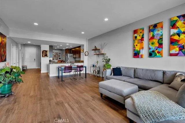 $664,990 | 300 East 4th Street, Unit 214, Long Beach, CA 90802