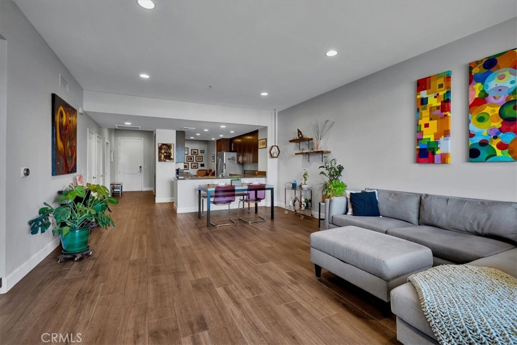 300 East 4th Street, Unit 214 Long Beach, CA 90802 - Photo 33 of 75