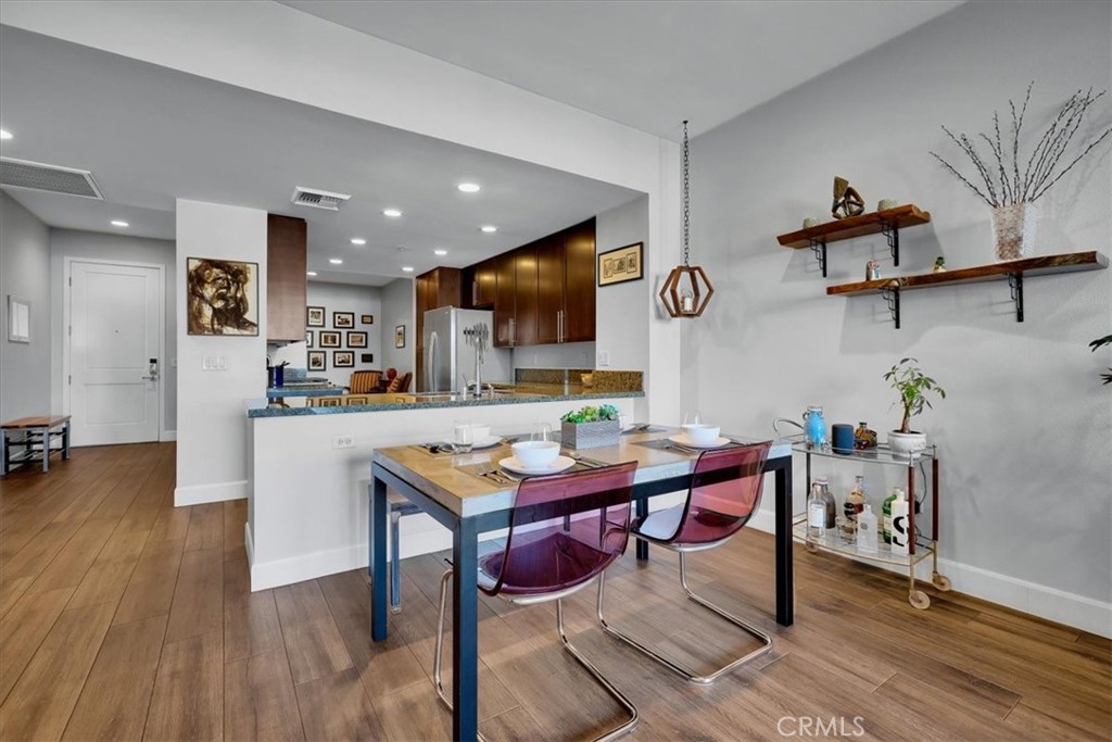 300 East 4th Street, Unit 214 Long Beach, CA 90802 - Photo 37 of 75